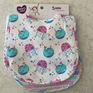 BABY BIBS. SET OF 5. Brand new!